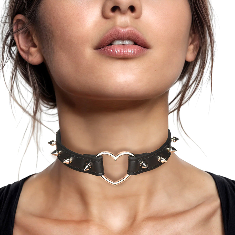 BLACK HEART CHOKER